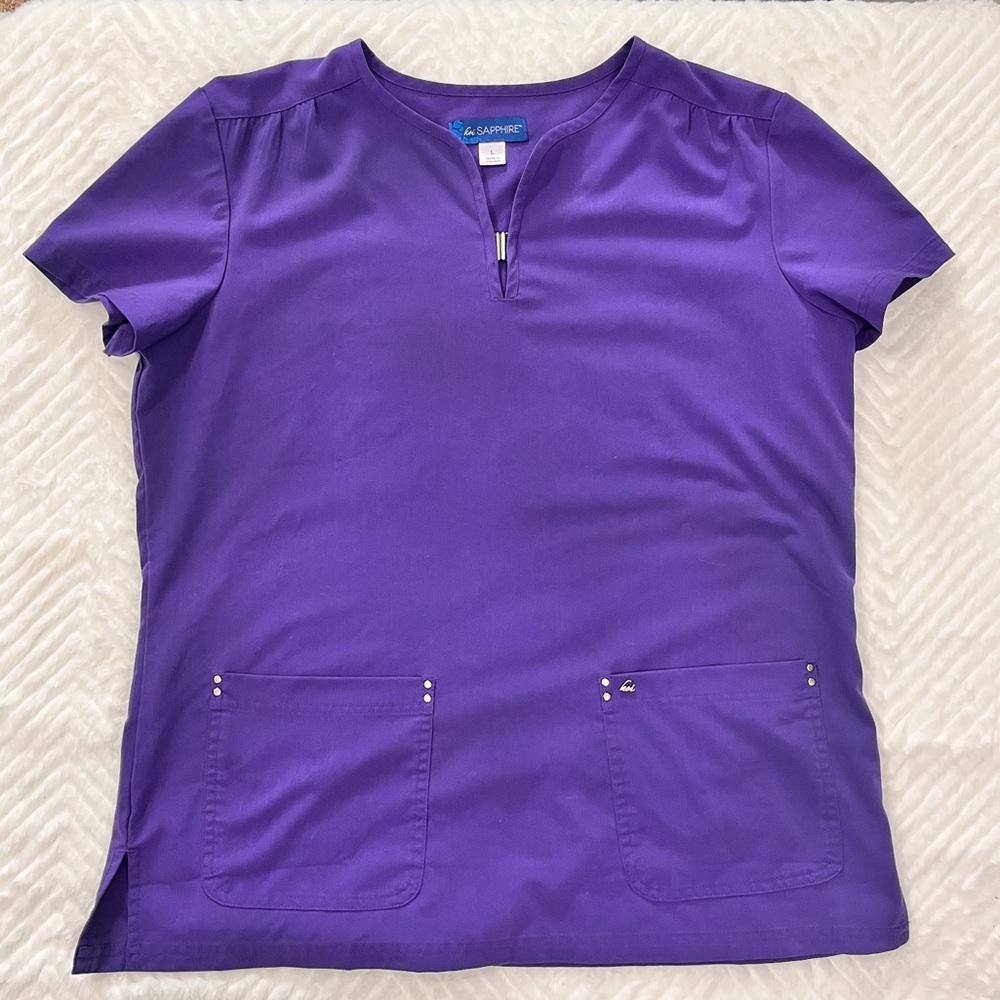Koi Sapphire Purple V Neck Scrub Top Short Sleeve Women's Size‎ L scrubs
